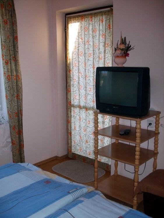 Lugas Szallas Jaszbereny Quarto foto